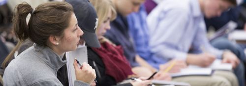 Students at a journalism CCA.