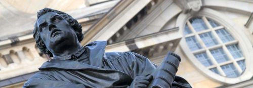 Martin Luther statue