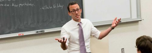 Psychology Prof. Dr. Collin Barnes