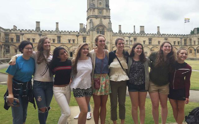 High School Study Abroad, England group photo.