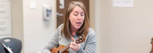 Kate Nadolny playing ukelele