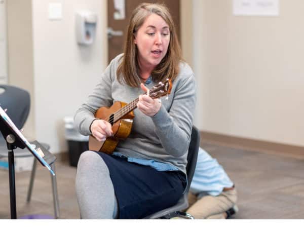 Kate Nadolny playing ukelele