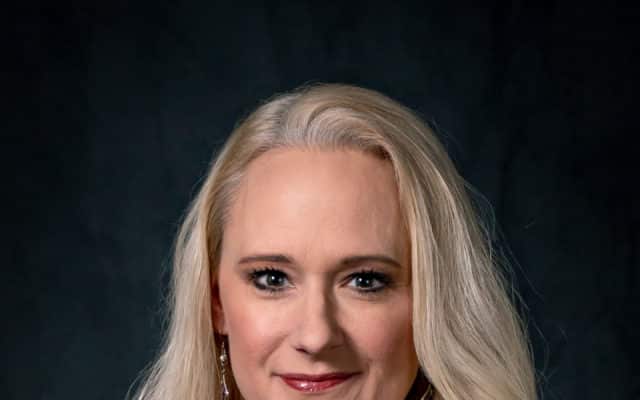 Holly Hobbs