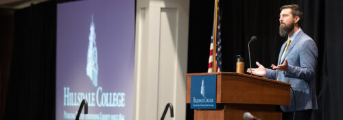 Hillsdale College Professor Young Discusses Christianity and the Liberal Arts at Freshman Foundation Lecture