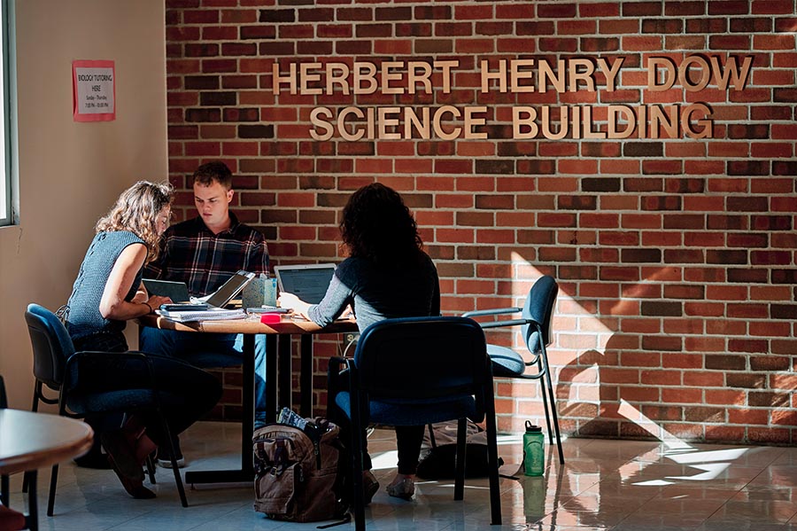 Strosacker Science Center and Joseph H. Moss Family Laboratory Wing interior